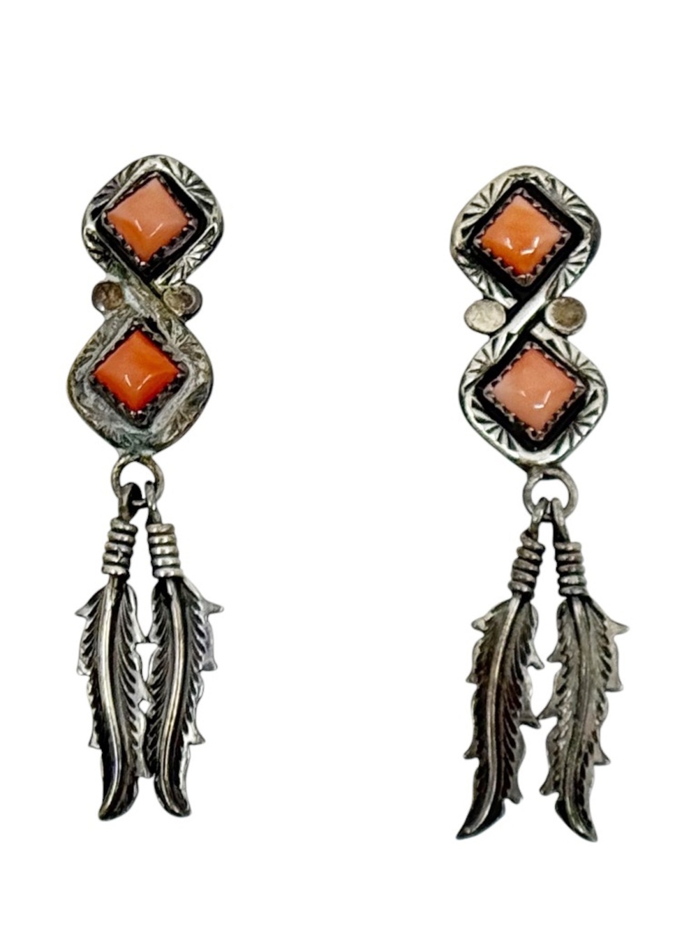 Navajo Fannie Platero sterling silver spiny oyster drop earrings - GM1070
